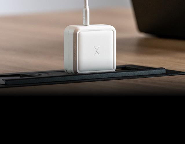 _Chargers_Hero_F7_XS