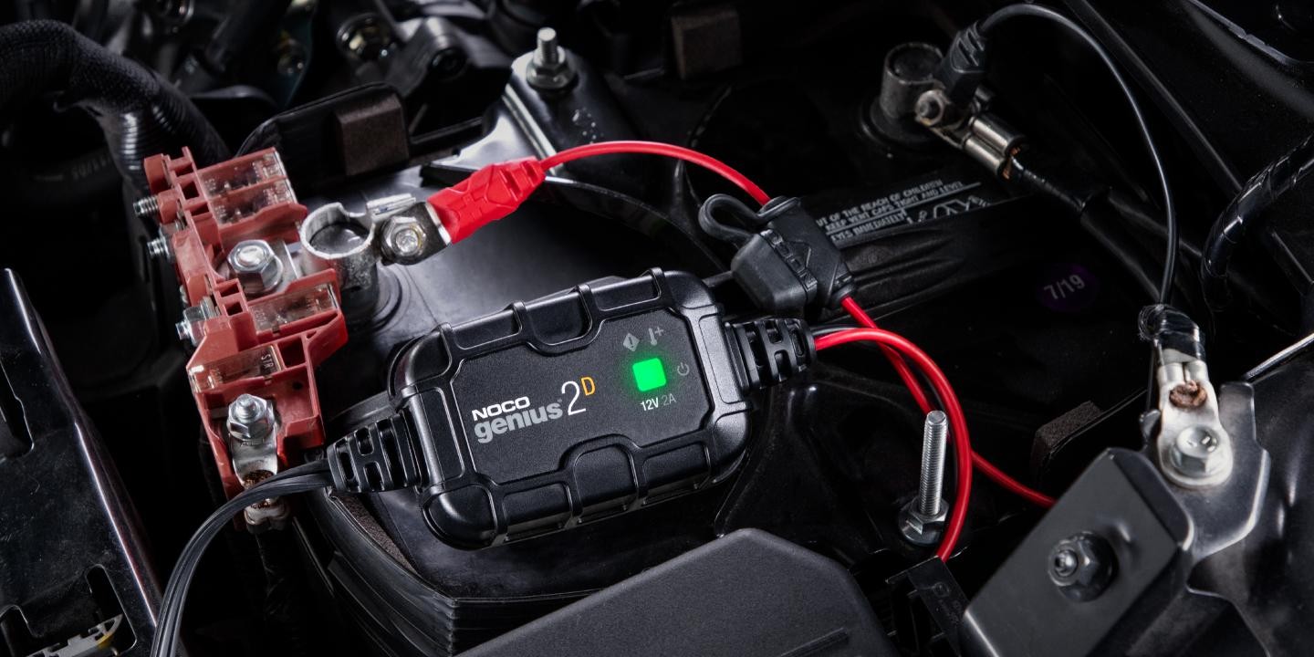 Chargeur de batterie automobile intelligent 12V 2A