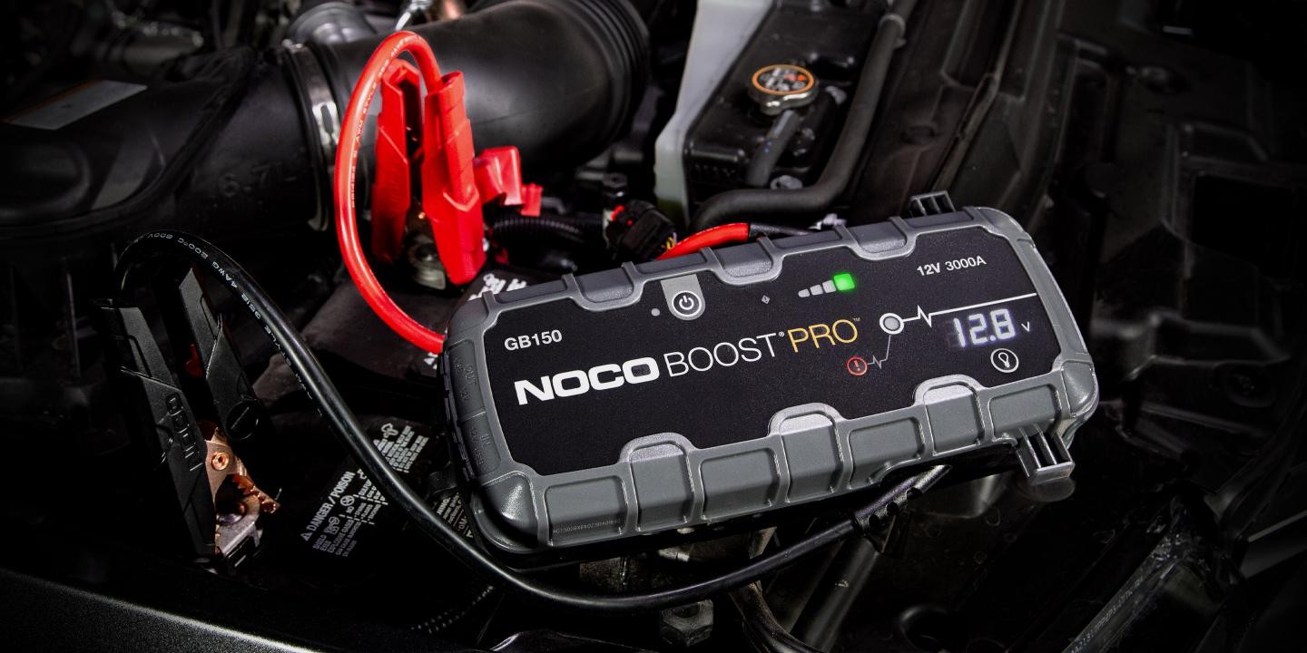 NOCO Boost Pro GB150 3000A 12V Booster Batterie Voiture Lithium UltraSafe,  Chargeur Batterie Portable USB et Câbles de Démarrage pour Moteurs à