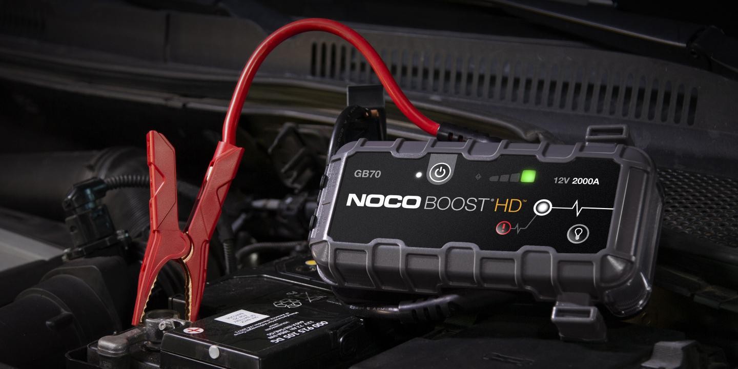 Noco Genius Booster gb70 2000 A 12 V aide au démarrage périphérique pour Voiture Moto BOOT New 